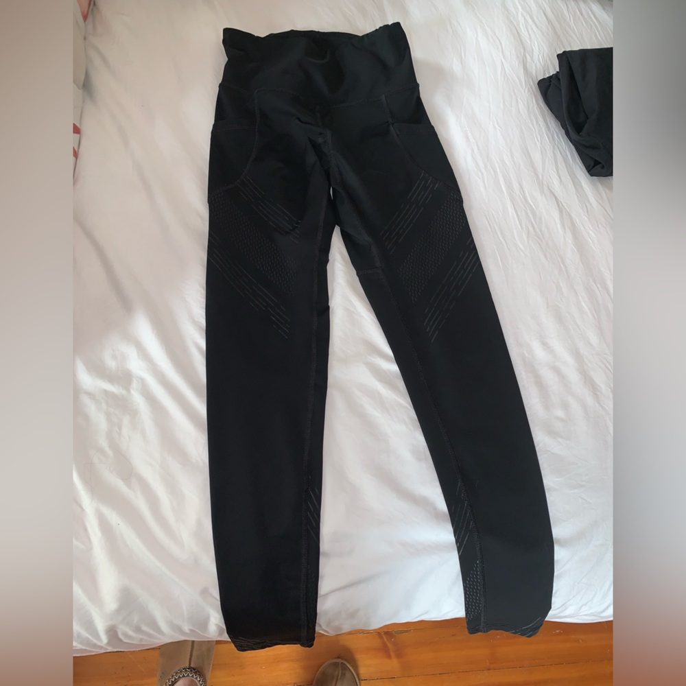 Leggings: Women’s Size Medium